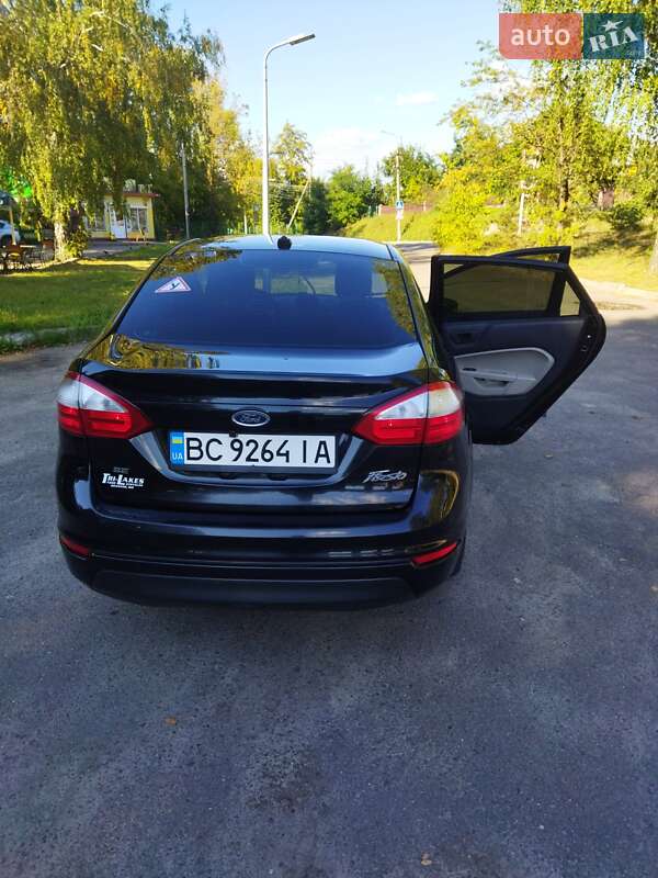 Седан Ford Fiesta 2017 в Золочеве