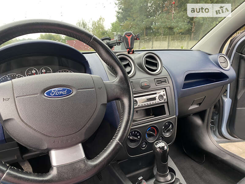 Хэтчбек Ford Fiesta 2006 в Львове фото 11 Хэтчбек Ford Fiesta 2006 в Львове