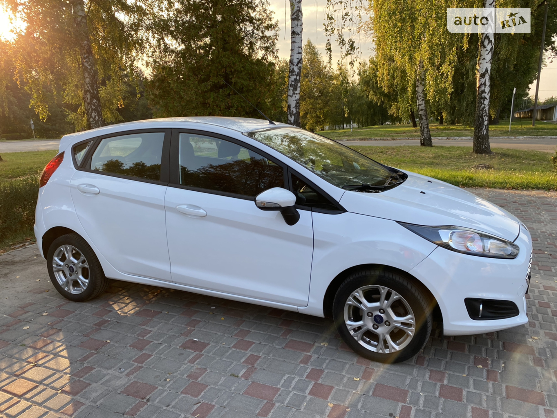 2015 Ford Fiesta - мініатюра 2