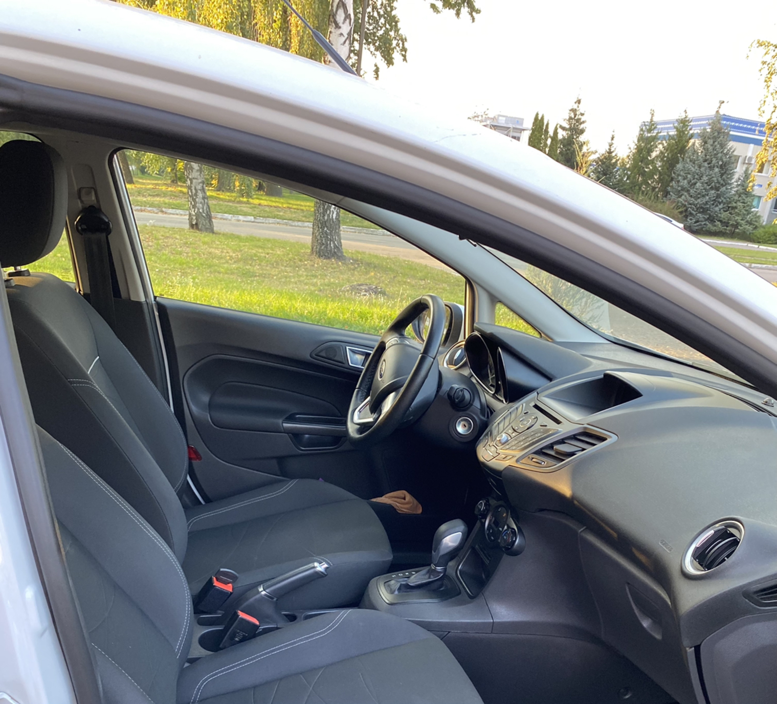 2015 Ford Fiesta - мініатюра 6