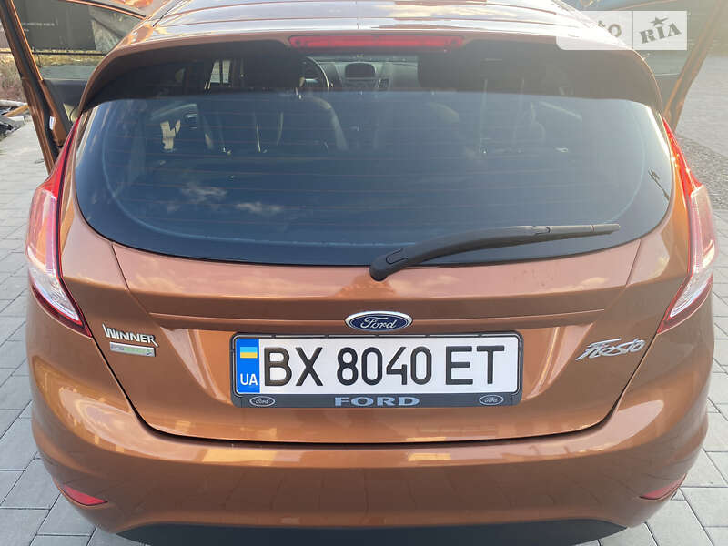 Хэтчбек Ford Fiesta 2015 в Хмельницком