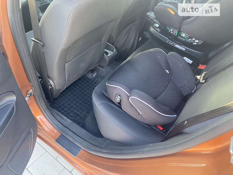 Хэтчбек Ford Fiesta 2015 в Хмельницком