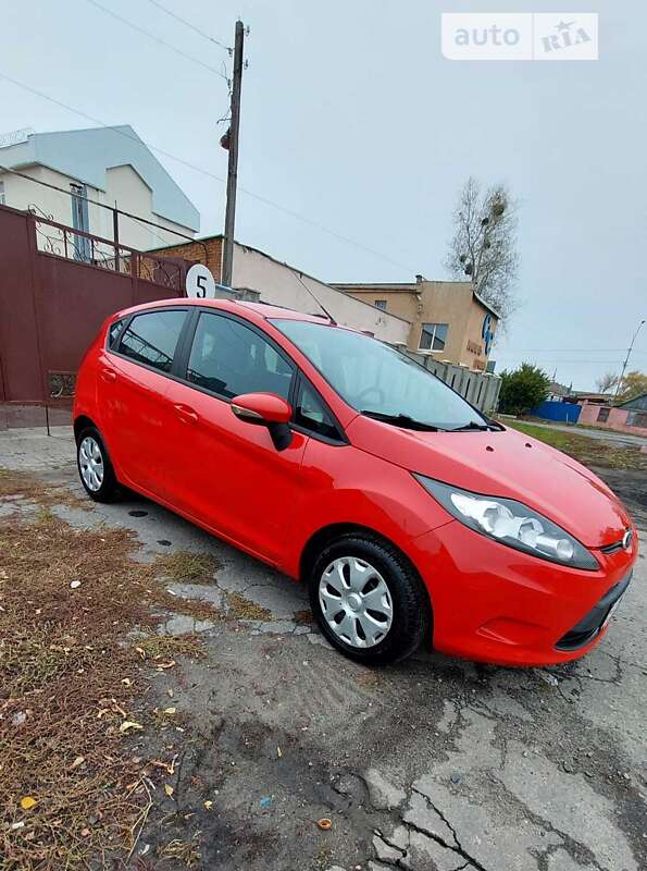 Хэтчбек Ford Fiesta 2010 в Полтаве