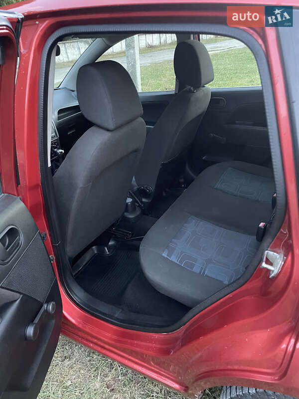 Хетчбек Ford Fiesta 2008 в Полтаві