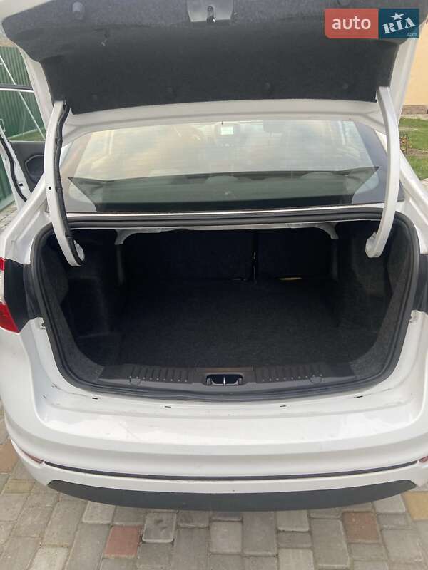 Седан Ford Fiesta 2019 в Киеве фото 9 Седан Ford Fiesta 2019 в Киеве