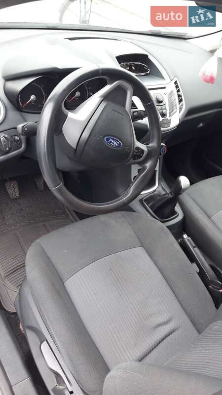 Хетчбек Ford Fiesta 2012 в Житомирі