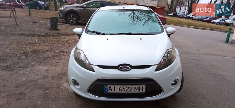 Хетчбек Ford Fiesta 2012 в Києві