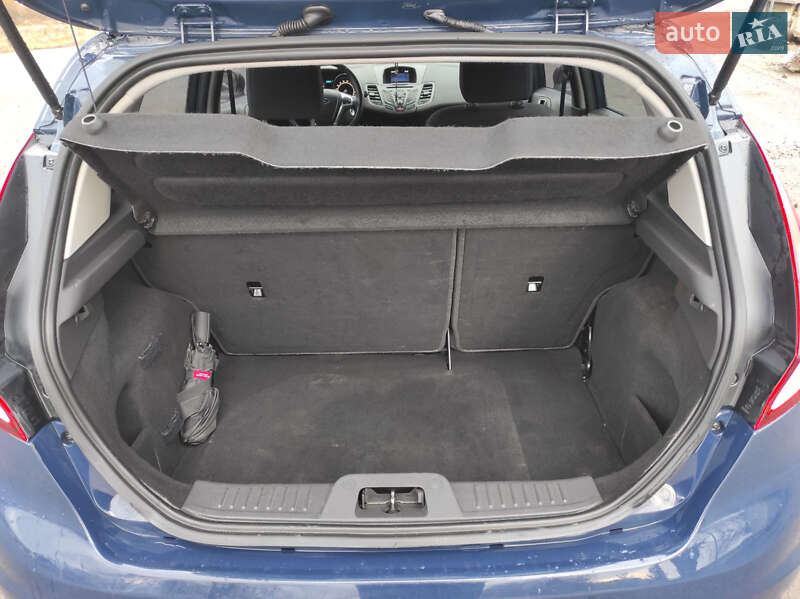 Хэтчбек Ford Fiesta 2016 в Мостиске