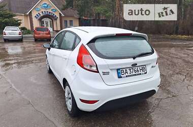 Хэтчбек Ford Fiesta 2014 в Кропивницком