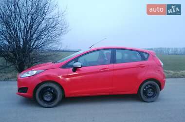 Хэтчбек Ford Fiesta 2015 в Жашкове