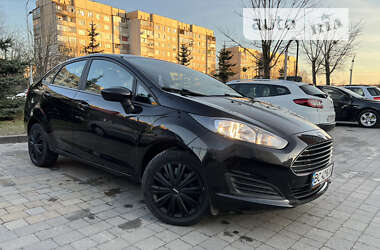 Седан Ford Fiesta 2016 в Львові