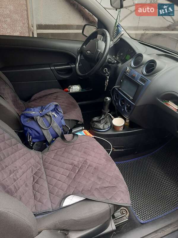 Хэтчбек Ford Fiesta 2007 в Одессе