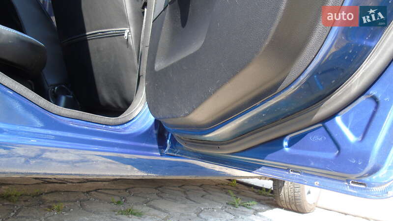 Хэтчбек Ford Fiesta 2006 в Николаеве