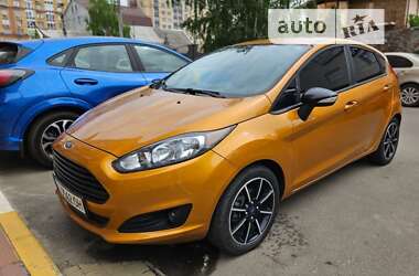 Хэтчбек Ford Fiesta 2016 в Ирпене