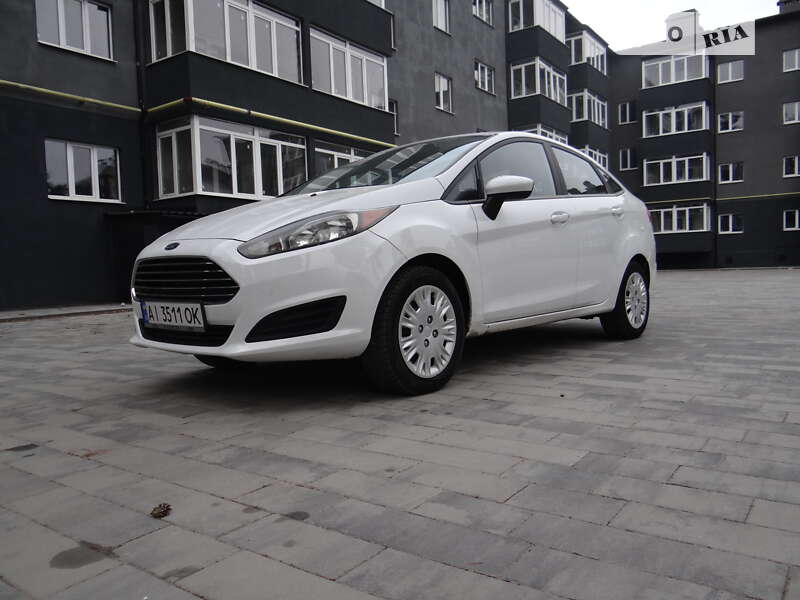 Седан Ford Fiesta 2019 в Охтирці