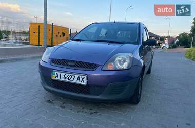 Хэтчбек Ford Fiesta 2006 в 