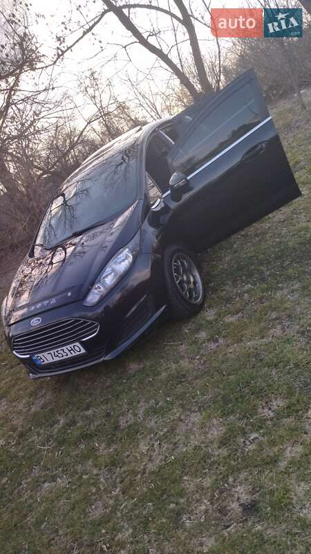 Хэтчбек Ford Fiesta 2014 в Пирятине