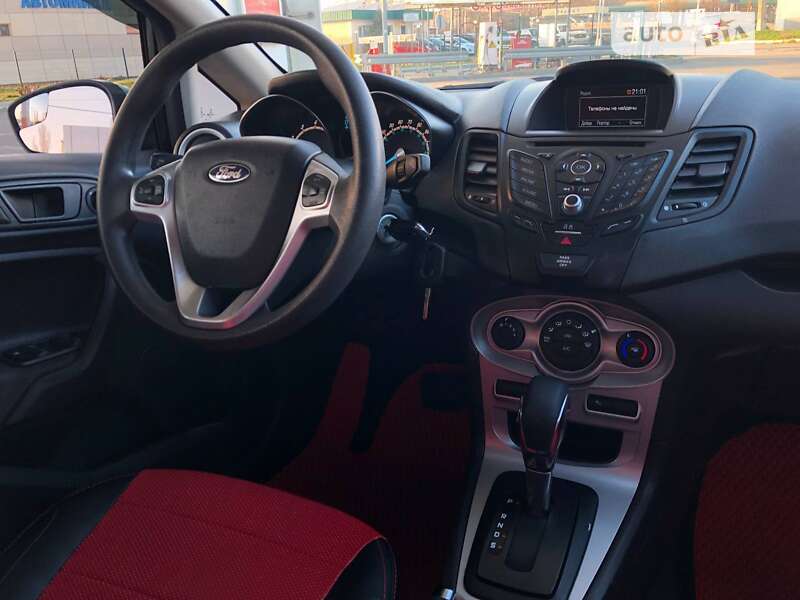 Седан Ford Fiesta 2018 в Николаеве