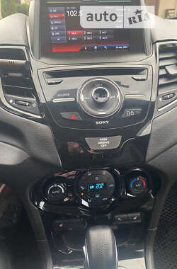 Хэтчбек Ford Fiesta 2013 в Днепре