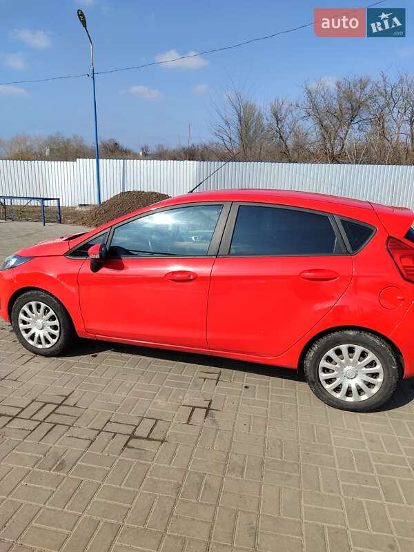 Хэтчбек Ford Fiesta 2015 в Запорожье