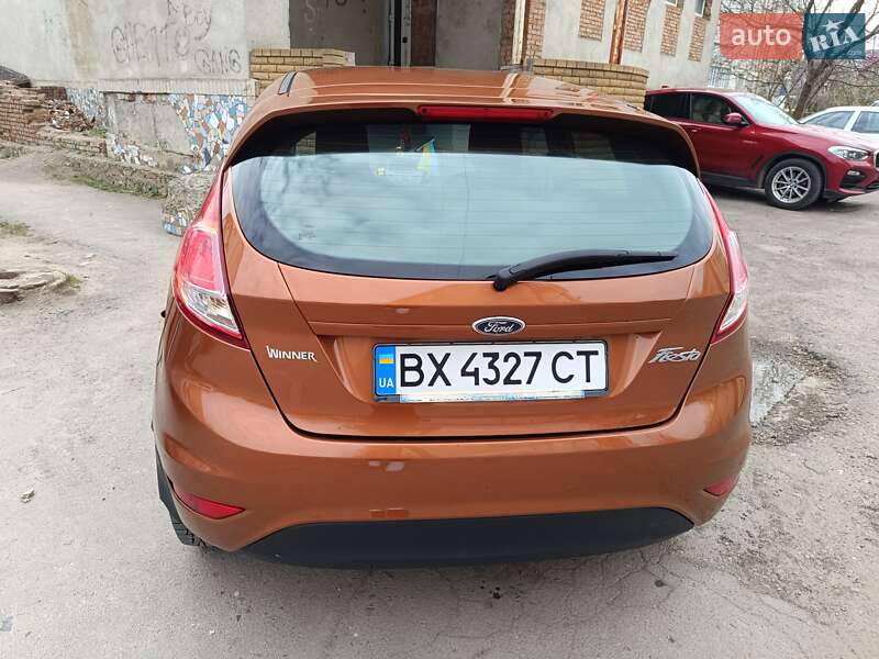 Хэтчбек Ford Fiesta 2013 в Волочиске