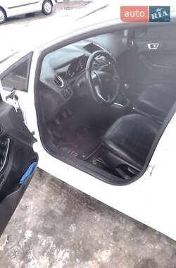 Хетчбек Ford Fiesta 2013 в Дніпрі