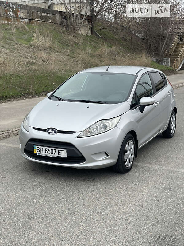 Хэтчбек Ford Fiesta 2012 в Одессе