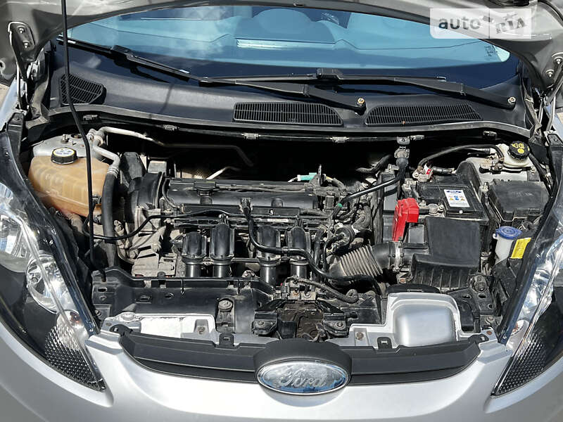 Хэтчбек Ford Fiesta 2010 в Львове фото 19 Хэтчбек Ford Fiesta 2010 в Львове