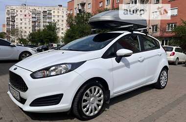 Хэтчбек Ford Fiesta 2016 в Ужгороде