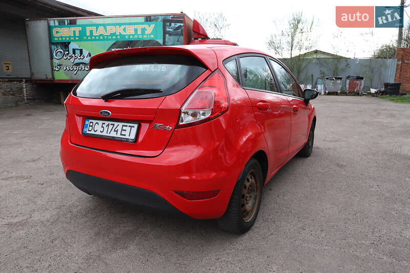 Хетчбек Ford Fiesta 2016 в Львові