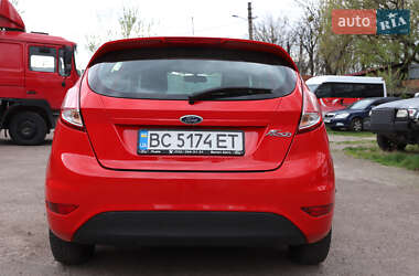 Хэтчбек Ford Fiesta 2016 в Львове