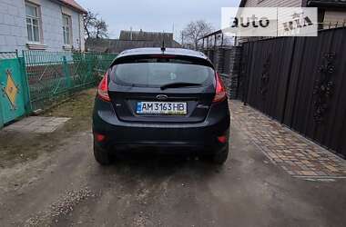 Хэтчбек Ford Fiesta 2011 в Коростышеве