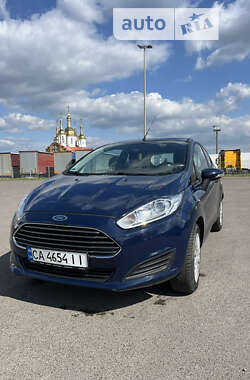 Хэтчбек Ford Fiesta 2015 в Ковеле