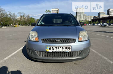 Хетчбек Ford Fiesta 2005 в Києві