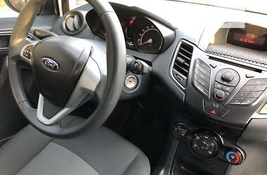 Хэтчбек Ford Fiesta 2012 в Днепре