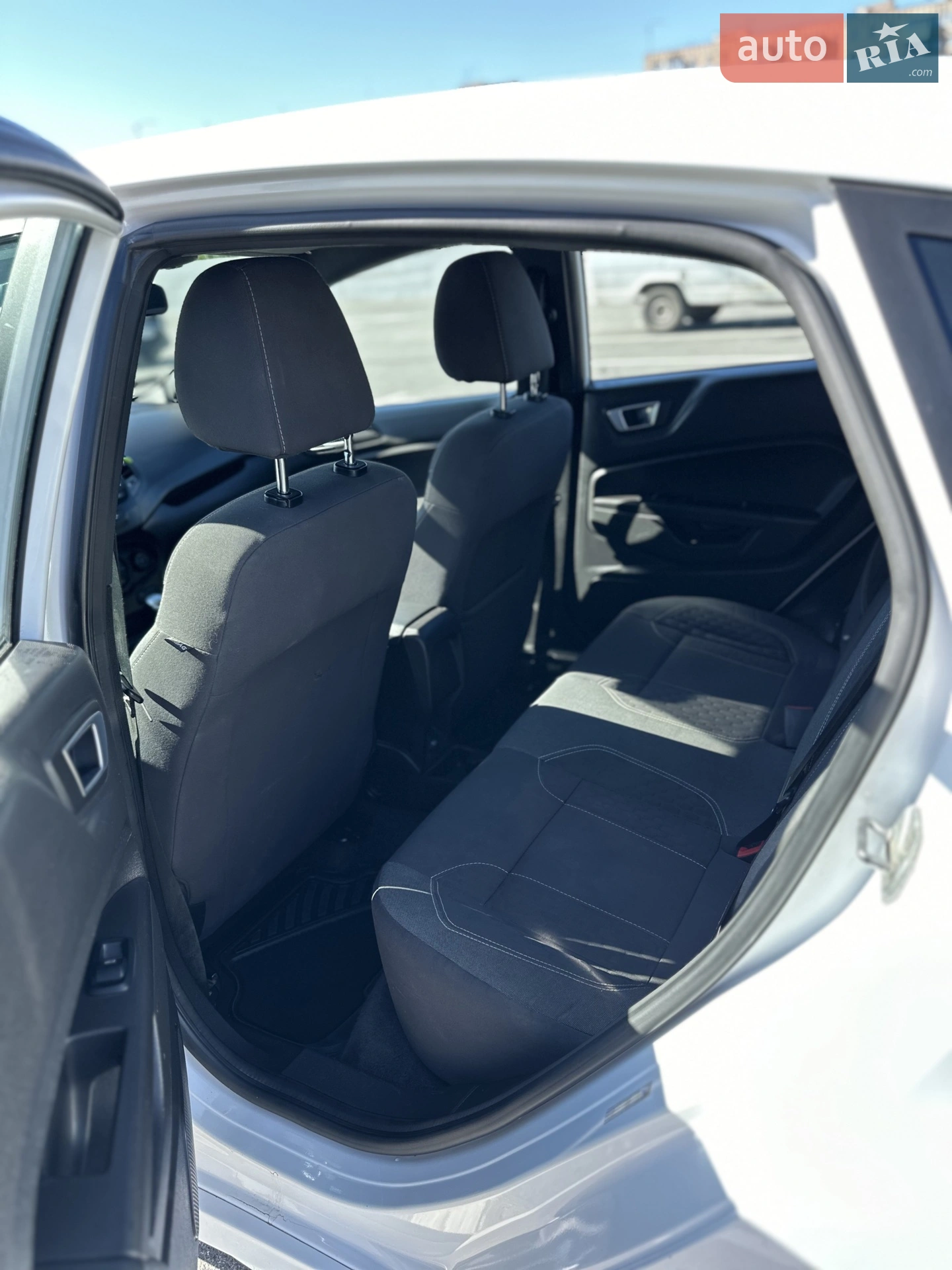 2013 Ford Fiesta - мініатюра 16