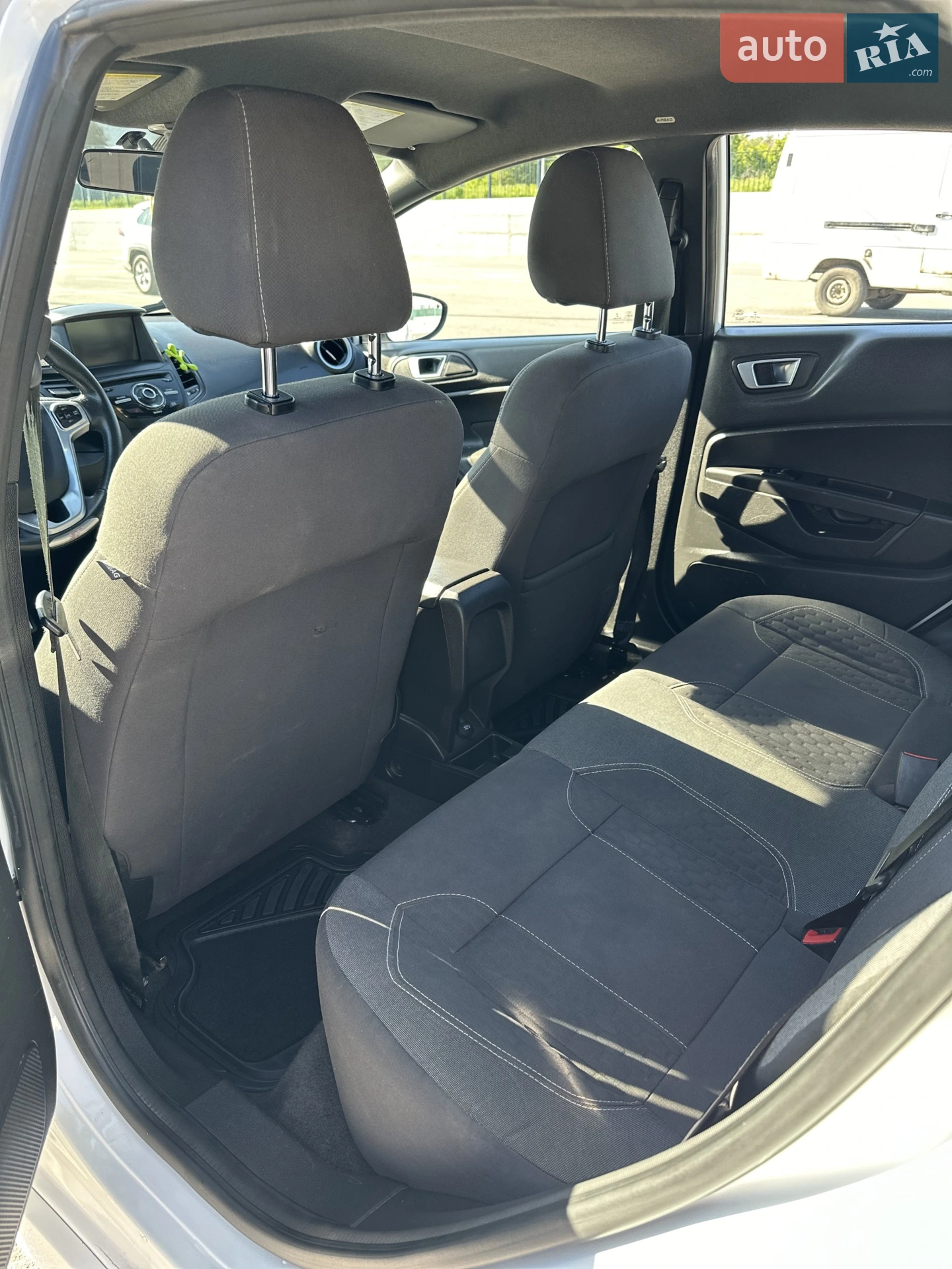 2013 Ford Fiesta - мініатюра 15