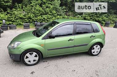 Хэтчбек Ford Fiesta 2008 в Львове