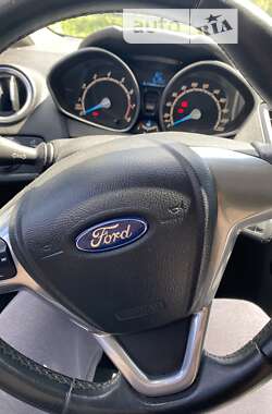 Хэтчбек Ford Fiesta 2013 в Одессе