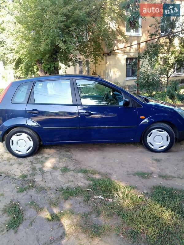 Хэтчбек Ford Fiesta 2002 в Краматорске