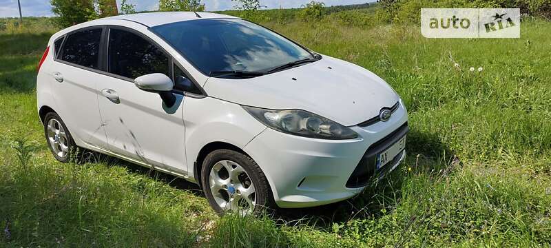 Хэтчбек Ford Fiesta 2012 в Харькове