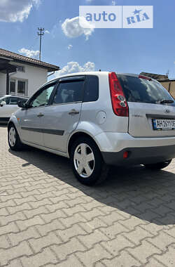 Хетчбек Ford Fiesta 2008 в Львові