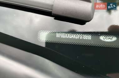 Хэтчбек Ford Fiesta 2015 в 