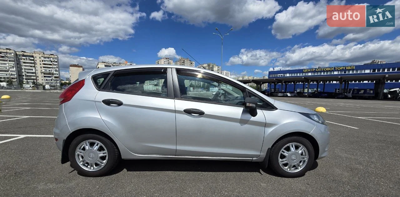 2012 Ford Fiesta - мініатюра 27