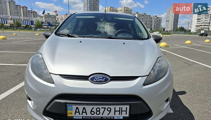 Хэтчбек Ford Fiesta 2012 в Киеве