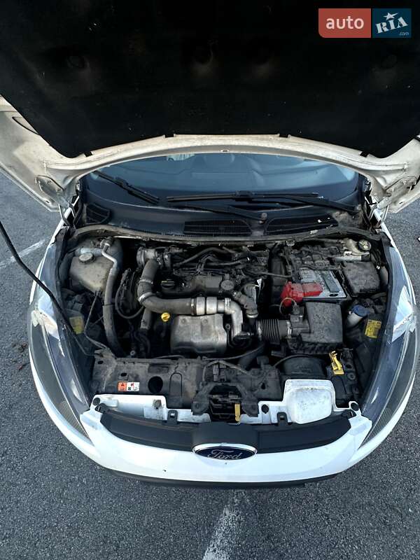 Хэтчбек Ford Fiesta 2011 в Запорожье