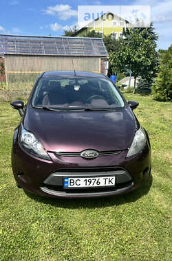 Хэтчбек Ford Fiesta 2010 в Львове