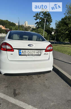 Седан Ford Fiesta 2013 в Вінниці