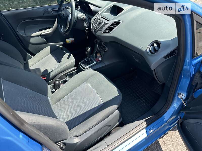 Хэтчбек Ford Fiesta 2010 в Киеве