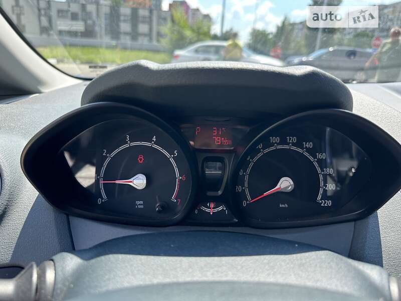 Хэтчбек Ford Fiesta 2010 в Киеве